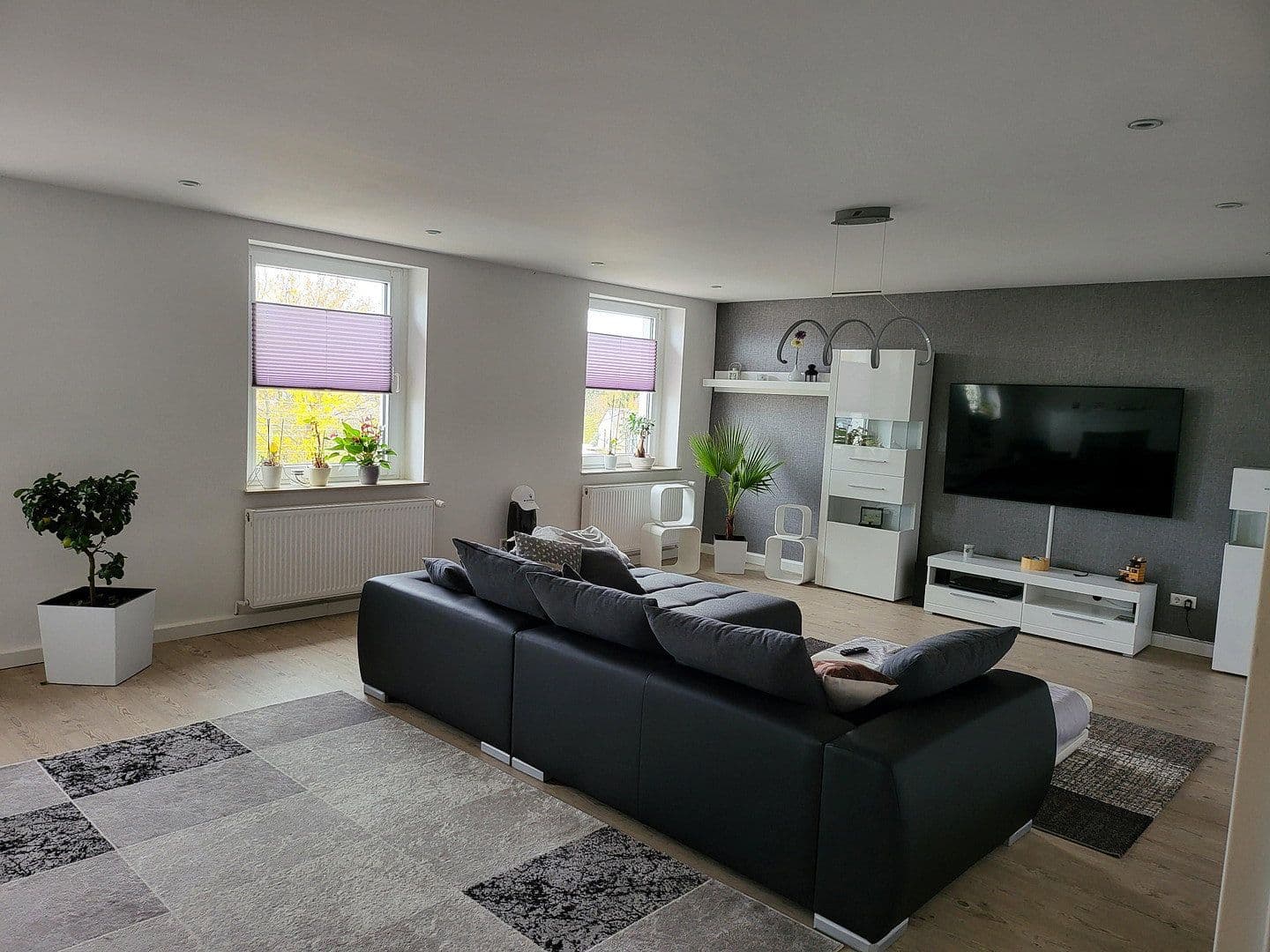 Pronájem bytu 4+kk 200 m², Waldenburger Straße 87, Glauchau, Sasko Pronájem bytu 4+kk 200 m², Waldenburger Straße 87, Glauchau, Sasko