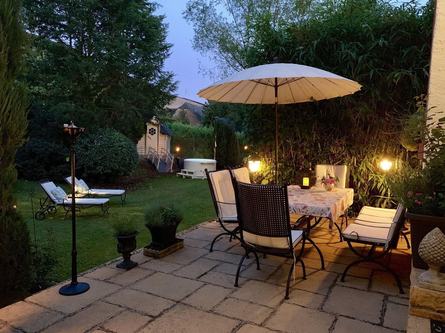 Prodej domu 226 m², pozemek 3.169 m², Neumagen-Dhron, Porýní-Falc Prodej domu 226 m², pozemek 3.169 m², Neumagen-Dhron, Porýní-Falc