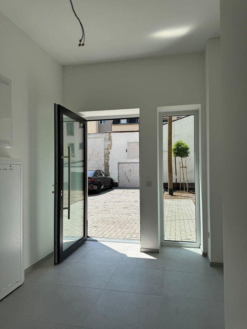 Pronájem bytu 3+1 121 m², Frankfurt am Main, Hessen Pronájem bytu 3+1 121 m², Frankfurt am Main, Hessen
