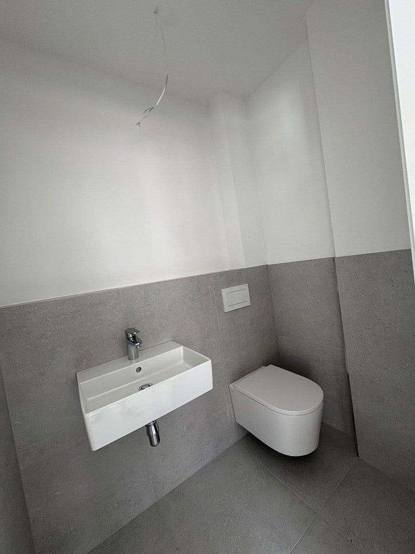 Pronájem bytu 3+1 121 m², Frankfurt am Main, Hessen Pronájem bytu 3+1 121 m², Frankfurt am Main, Hessen