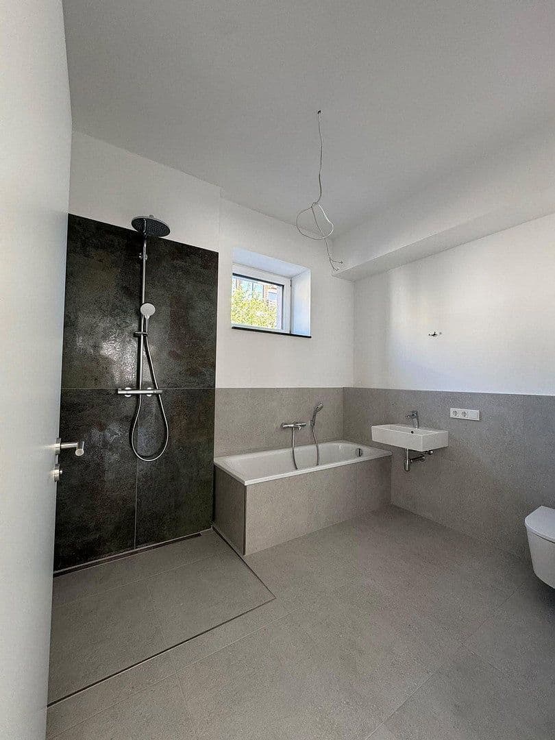 Pronájem bytu 3+1 121 m², Frankfurt am Main, Hessen Pronájem bytu 3+1 121 m², Frankfurt am Main, Hessen