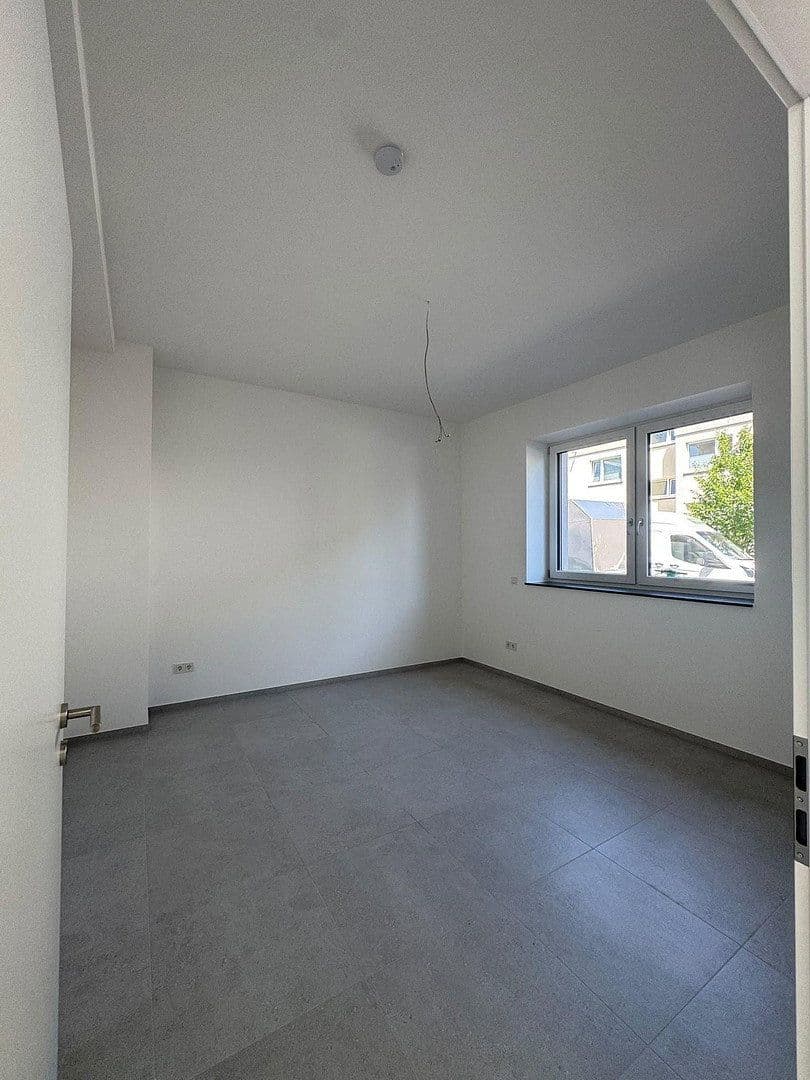 Pronájem bytu 3+1 121 m², Frankfurt am Main, Hessen Pronájem bytu 3+1 121 m², Frankfurt am Main, Hessen