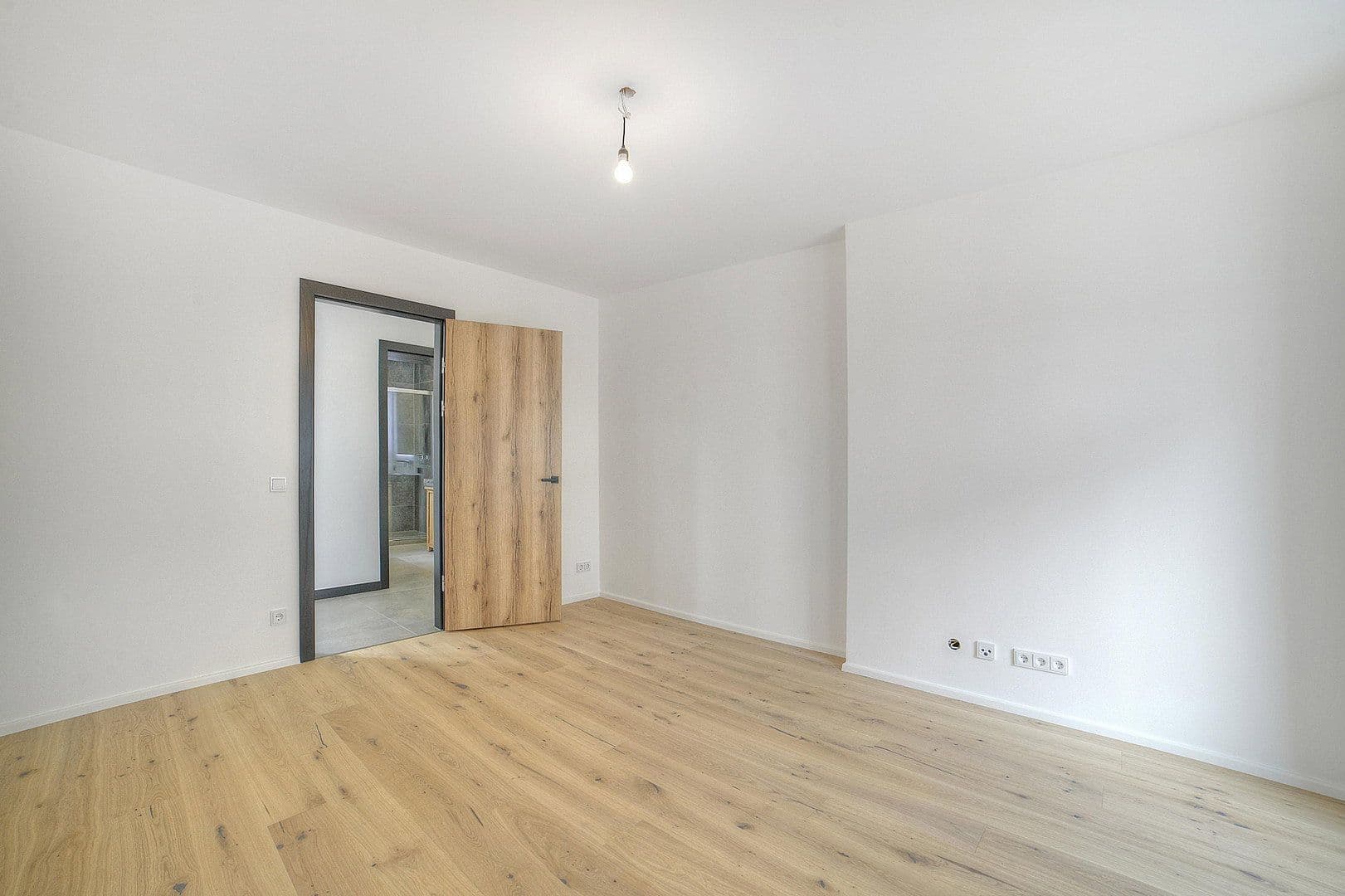 Prodej domu 563 m², pozemek 516 m², Pucherstraße 8, Fürstenfeldbruck, Bavorsko Prodej domu 563 m², pozemek 516 m², Pucherstraße 8, Fürstenfeldbruck, Bavorsko