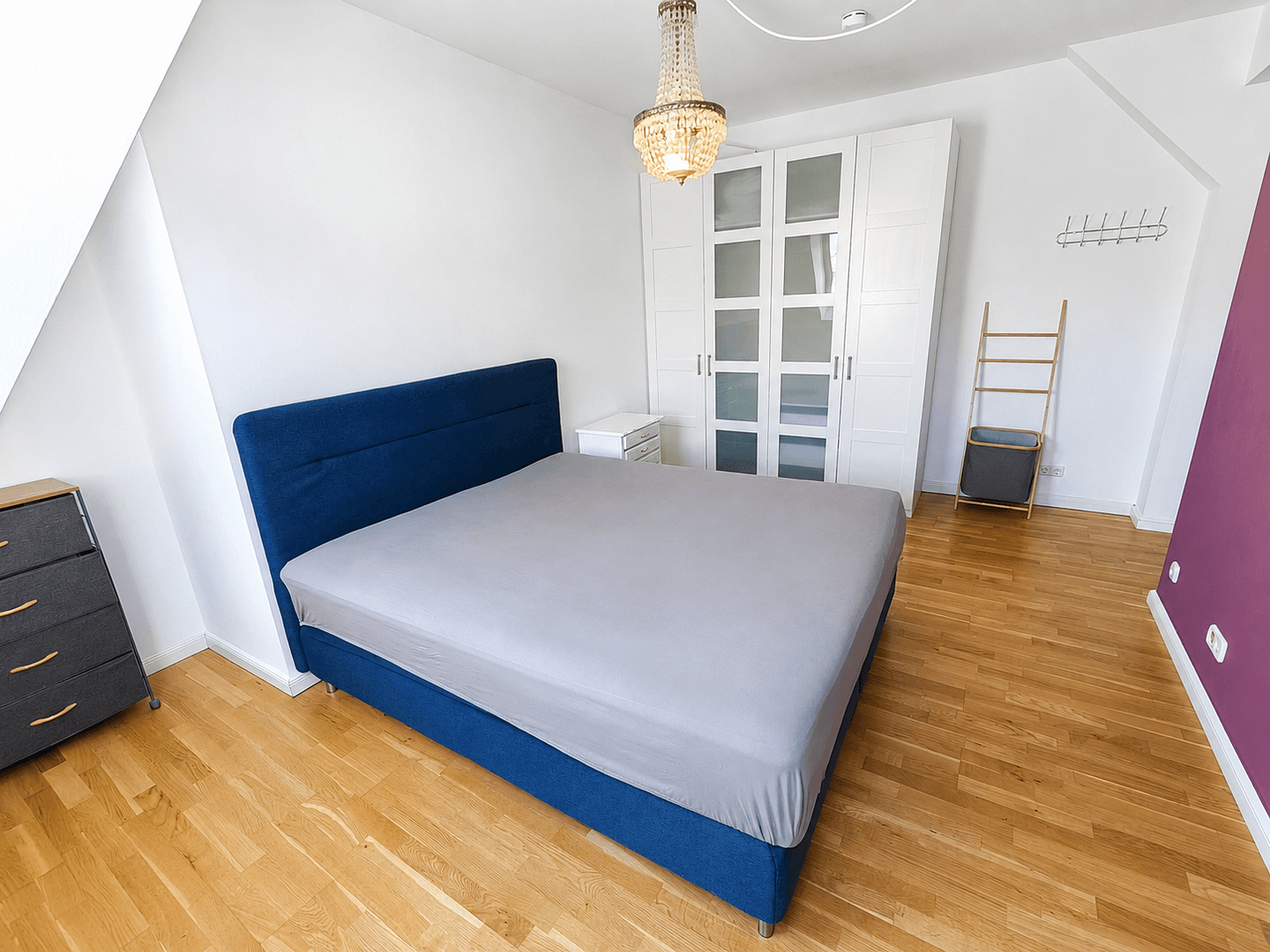 Pronájem bytu 4+1 137 m², Wönnichstraße 10, Berlin, Berlín Pronájem bytu 4+1 137 m², Wönnichstraße 10, Berlin, Berlín