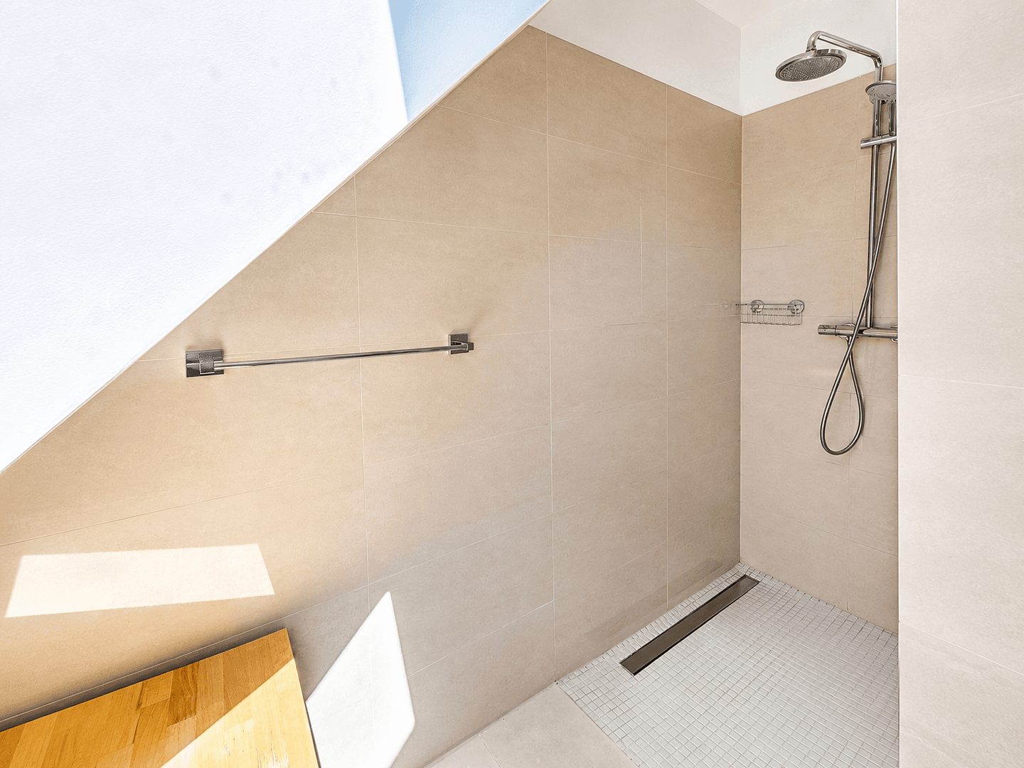 Pronájem bytu 4+1 137 m², Wönnichstraße 10, Berlin, Berlín Pronájem bytu 4+1 137 m², Wönnichstraße 10, Berlin, Berlín