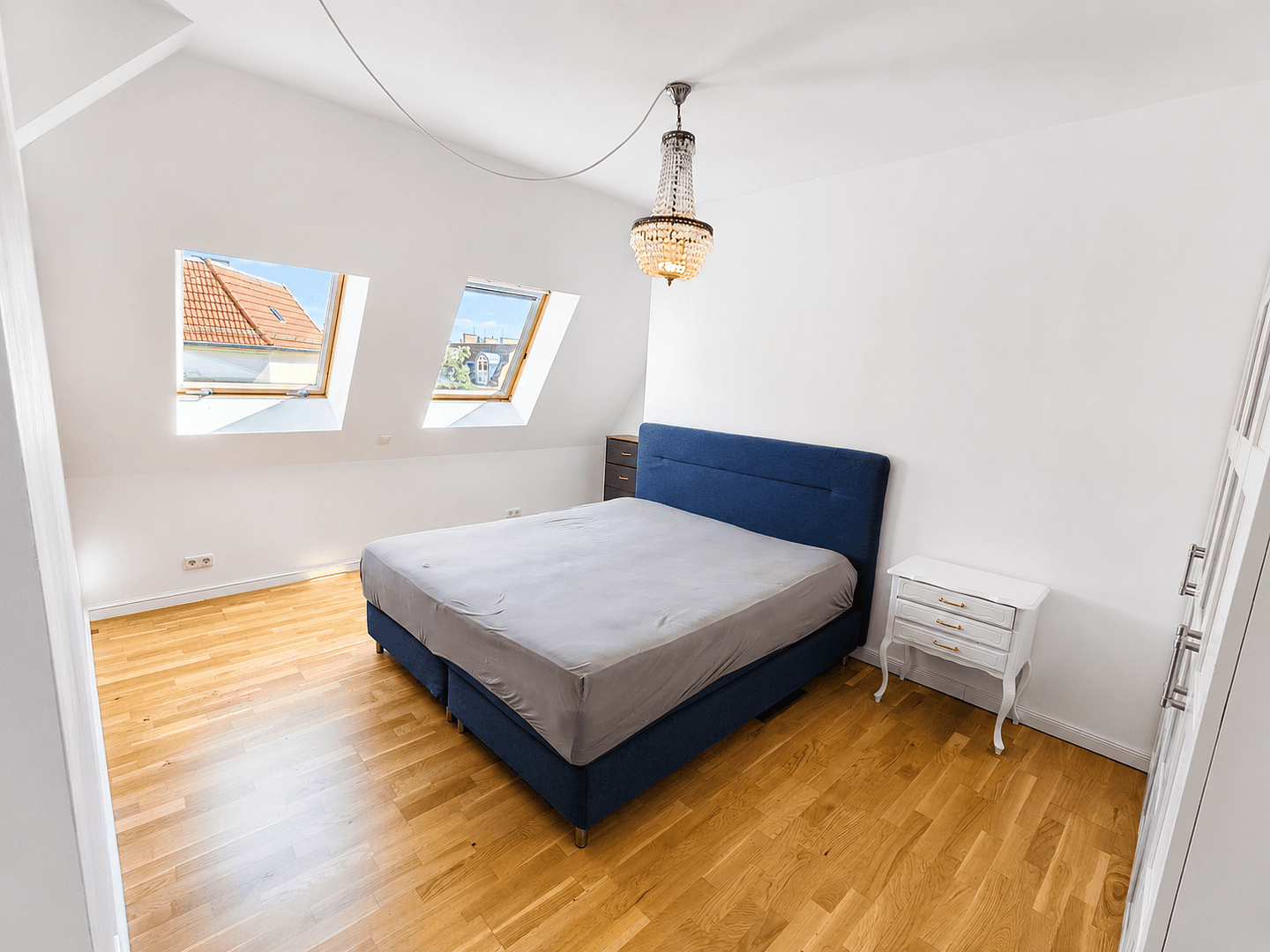 Pronájem bytu 4+1 137 m², Wönnichstraße 10, Berlin, Berlín Pronájem bytu 4+1 137 m², Wönnichstraße 10, Berlin, Berlín