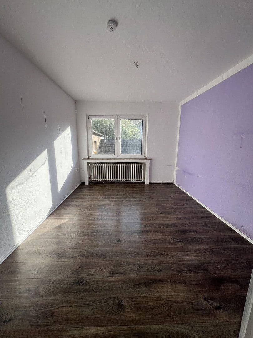 Pronájem bytu 5+1 115 m², Hochemmericher Str. 52, Duisburg, Severní Porýní-Vestfálsko Pronájem bytu 5+1 115 m², Hochemmericher Str. 52, Duisburg, Severní Porýní-Vestfálsko