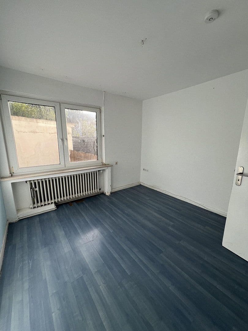 Pronájem bytu 5+1 115 m², Hochemmericher Str. 52, Duisburg, Severní Porýní-Vestfálsko Pronájem bytu 5+1 115 m², Hochemmericher Str. 52, Duisburg, Severní Porýní-Vestfálsko