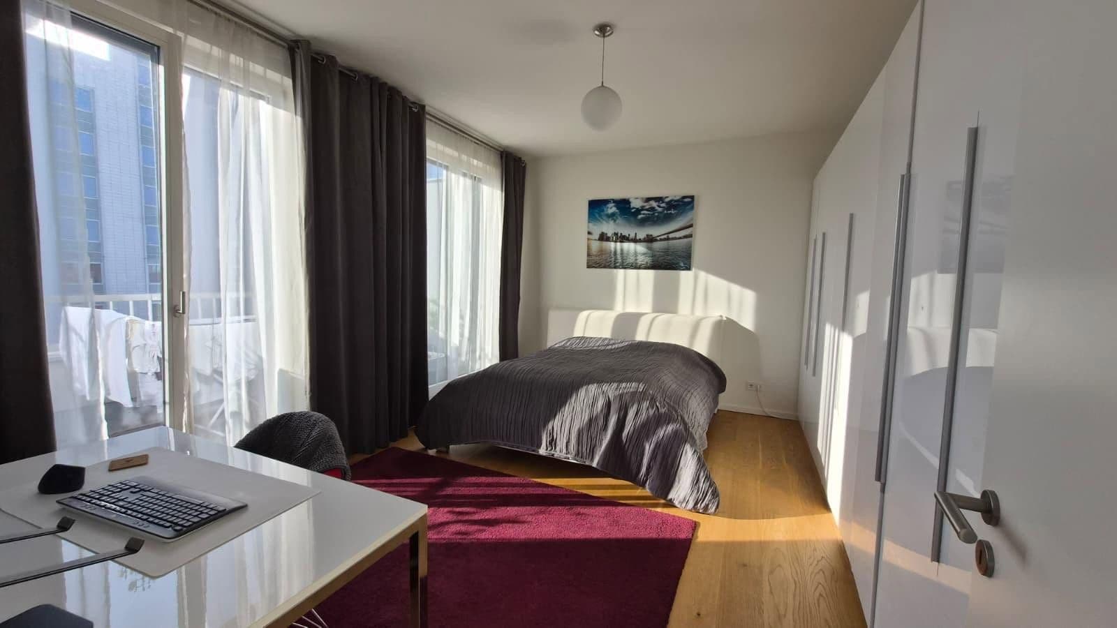 Pronájem bytu 3+1 110 m², Genthiner Straße 44, Berlin, Berlín Pronájem bytu 3+1 110 m², Genthiner Straße 44, Berlin, Berlín