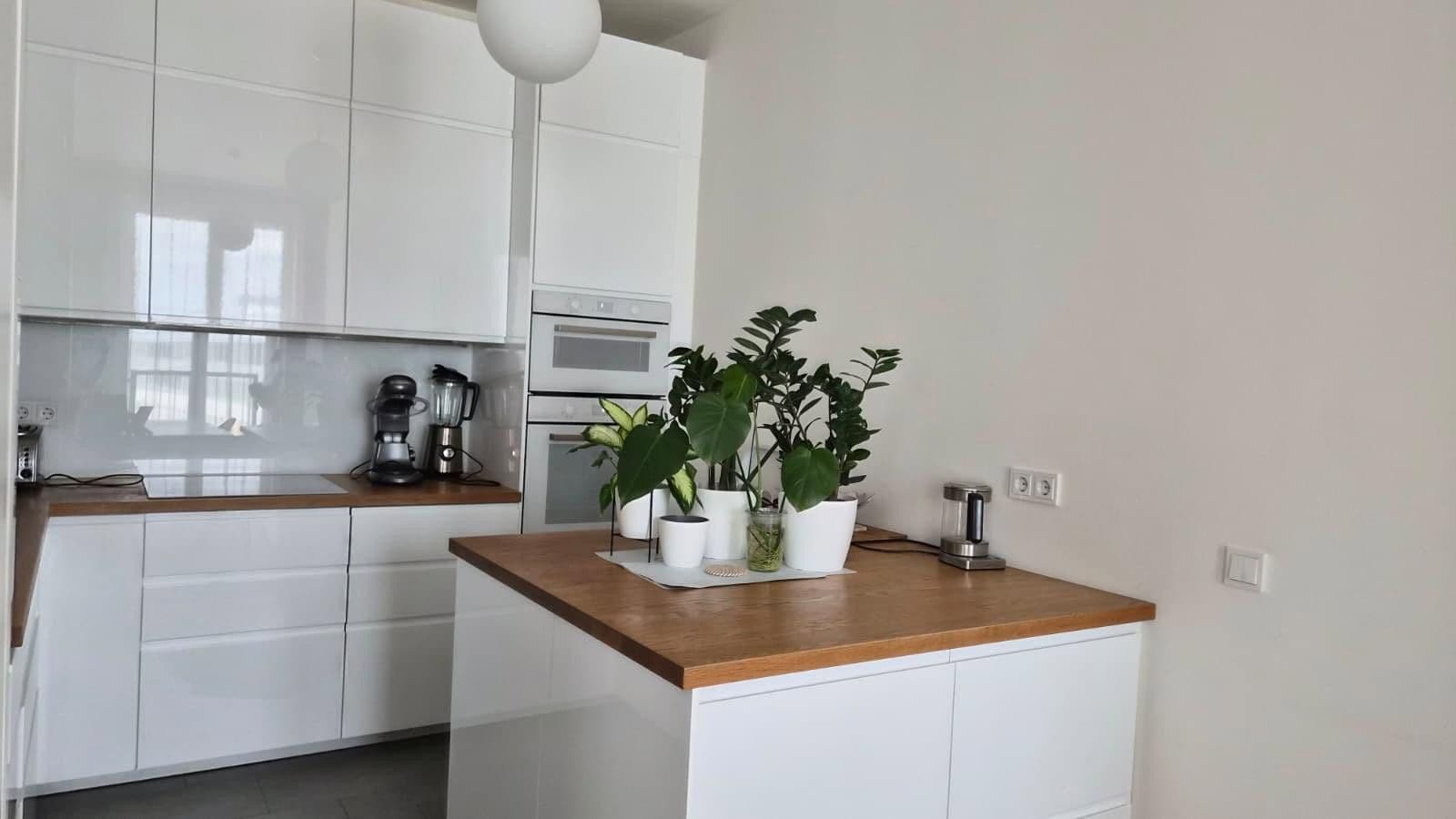 Pronájem bytu 3+1 110 m², Genthiner Straße 44, Berlin, Berlín Pronájem bytu 3+1 110 m², Genthiner Straße 44, Berlin, Berlín