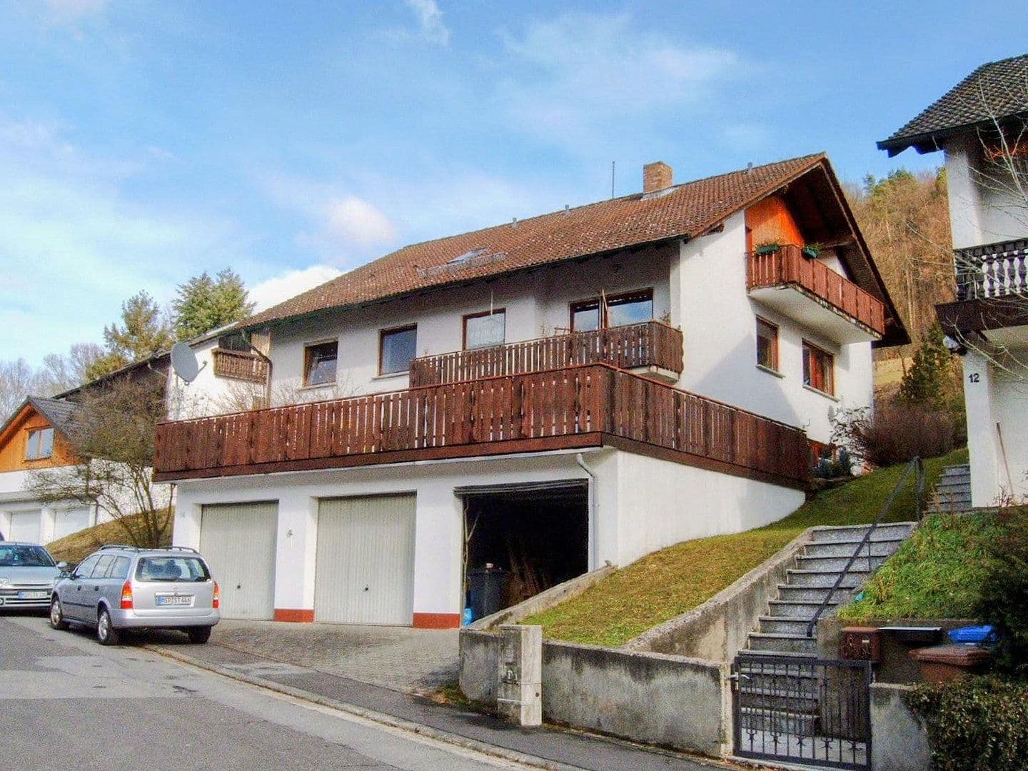 Prodej domu 329 m², pozemek 648 m², Oberer Hirtenrain 14, Neustadt am Main, Bavorsko Prodej domu 329 m², pozemek 648 m², Oberer Hirtenrain 14, Neustadt am Main, Bavorsko