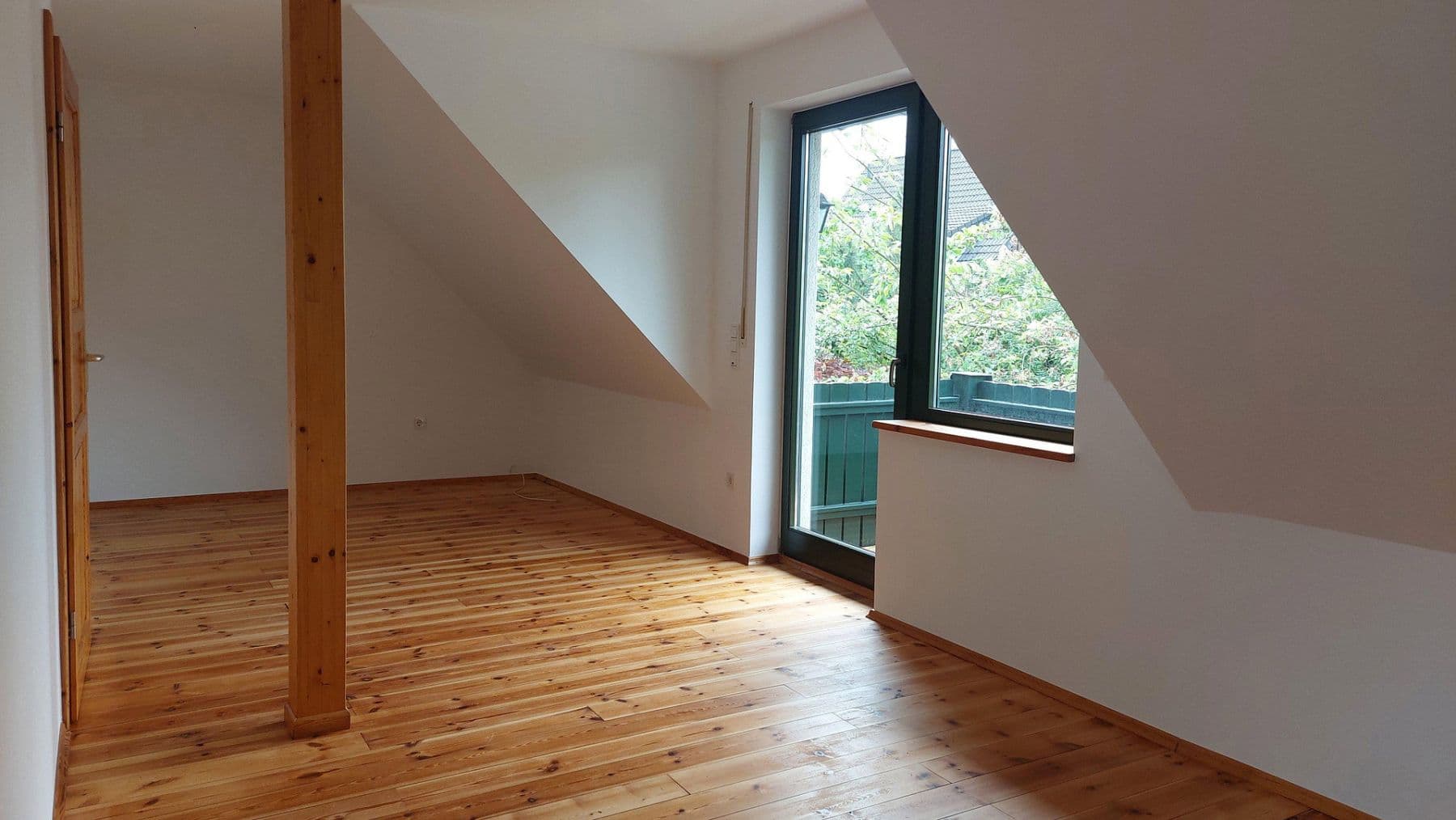 Pronájem domu 110 m², pozemek 276 m², Kürten, Severní Porýní-Vestfálsko Pronájem domu 110 m², pozemek 276 m², Kürten, Severní Porýní-Vestfálsko