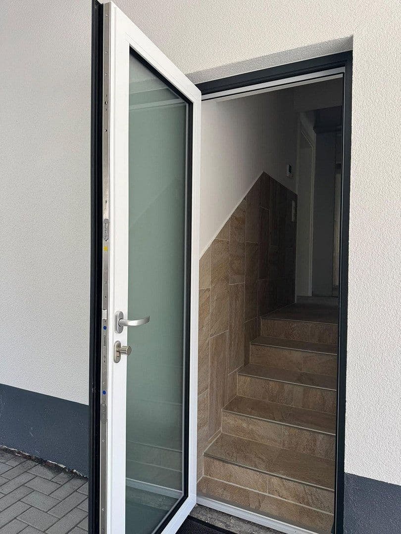 Pronájem bytu 1+1 34 m², Frankfurt am Main, Hessen Pronájem bytu 1+1 34 m², Frankfurt am Main, Hessen