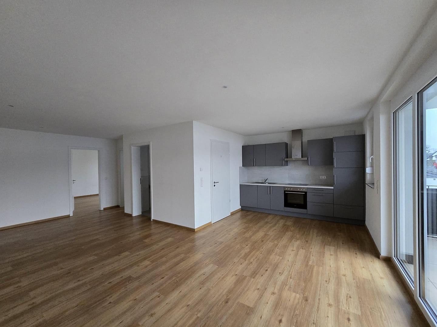 Pronájem bytu 4+1 95 m², Steinertsaustraße 19, Kehl, Bádensko-Württembersko Pronájem bytu 4+1 95 m², Steinertsaustraße 19, Kehl, Bádensko-Württembersko