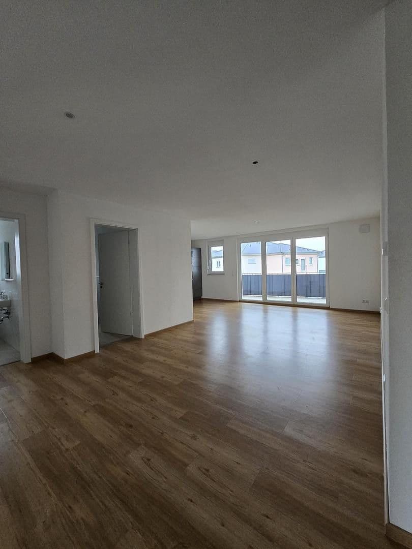 Pronájem bytu 4+1 95 m², Steinertsaustraße 19, Kehl, Bádensko-Württembersko Pronájem bytu 4+1 95 m², Steinertsaustraße 19, Kehl, Bádensko-Württembersko