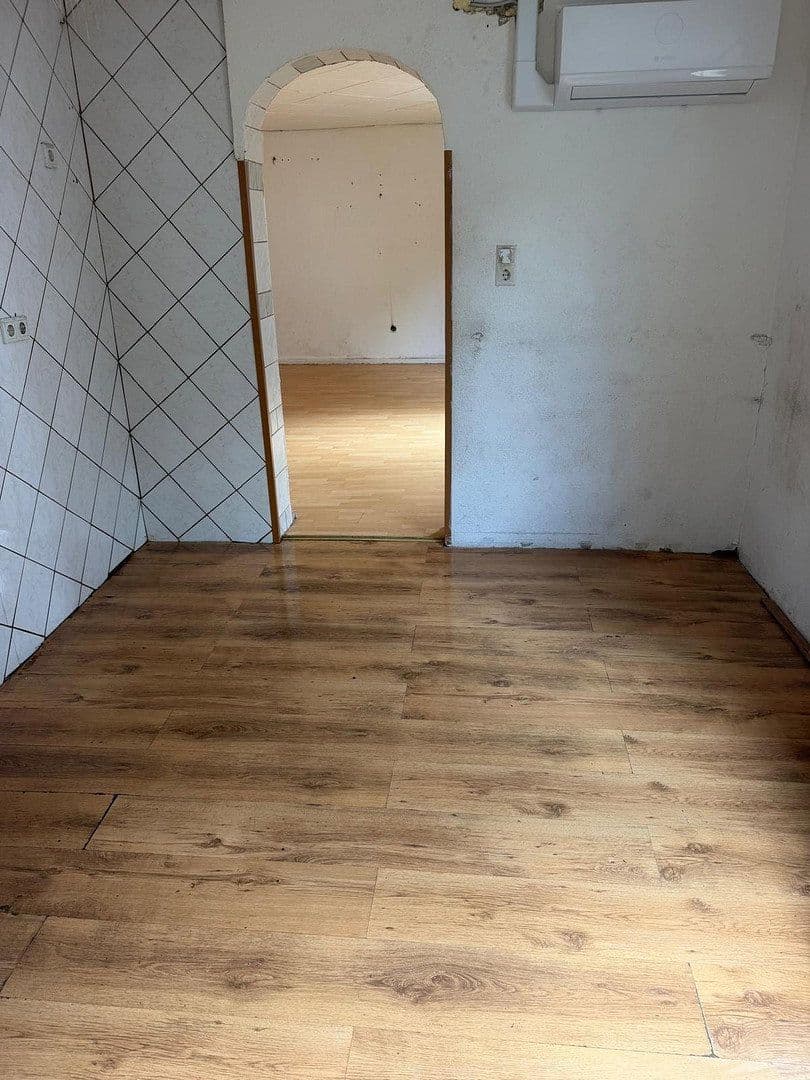 Pronájem bytu 3+1 70 m², Schwarzbach 134, Wuppertal, Severní Porýní-Vestfálsko Pronájem bytu 3+1 70 m², Schwarzbach 134, Wuppertal, Severní Porýní-Vestfálsko