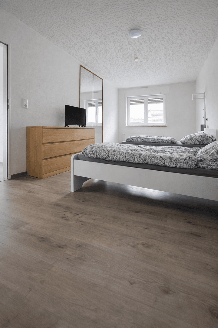 Prodej domu 125 m², pozemek 320 m², Haincherstraße 11, Limeshain, Hessen Prodej domu 125 m², pozemek 320 m², Haincherstraße 11, Limeshain, Hessen