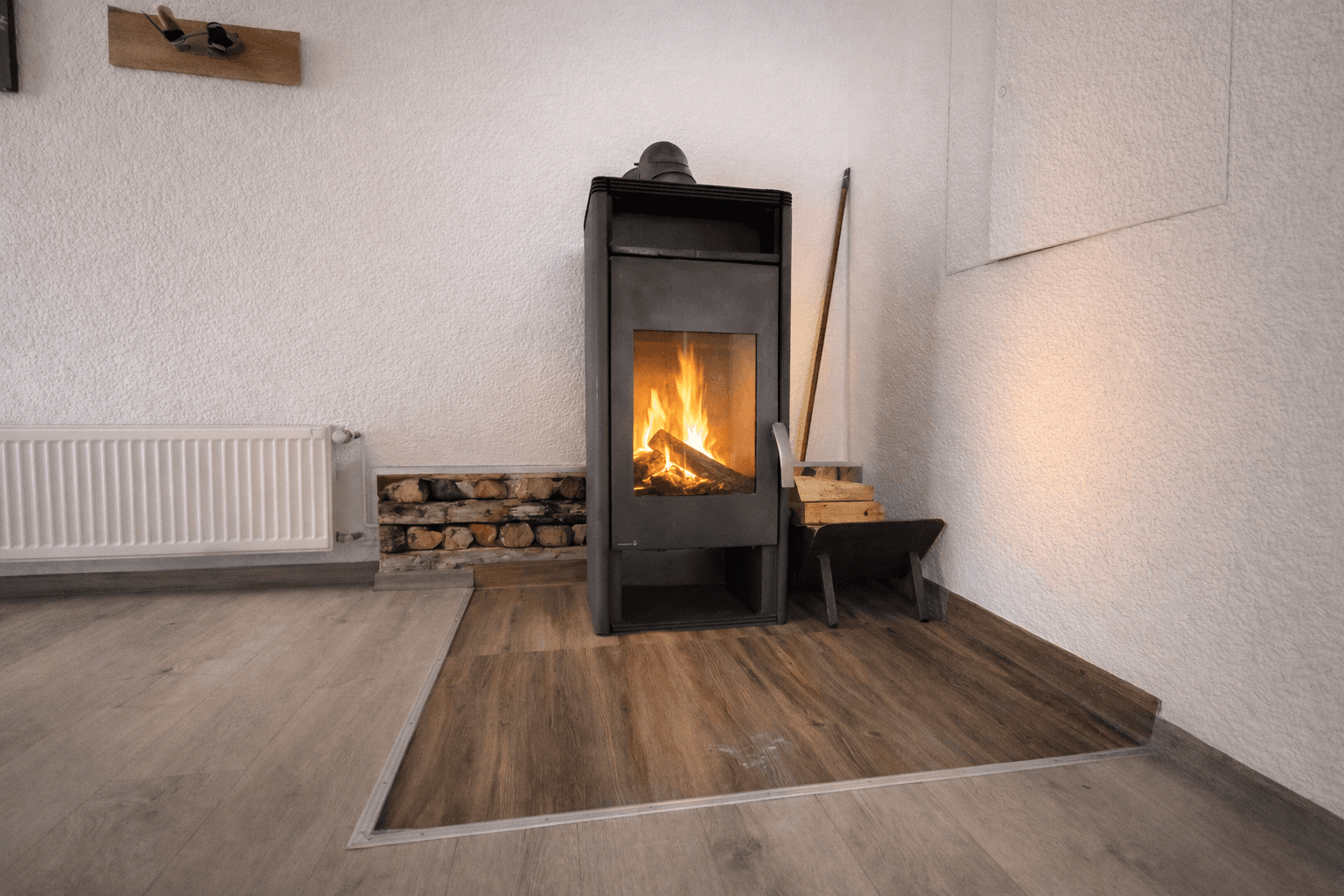 Prodej domu 125 m², pozemek 320 m², Haincherstraße 11, Limeshain, Hessen Prodej domu 125 m², pozemek 320 m², Haincherstraße 11, Limeshain, Hessen