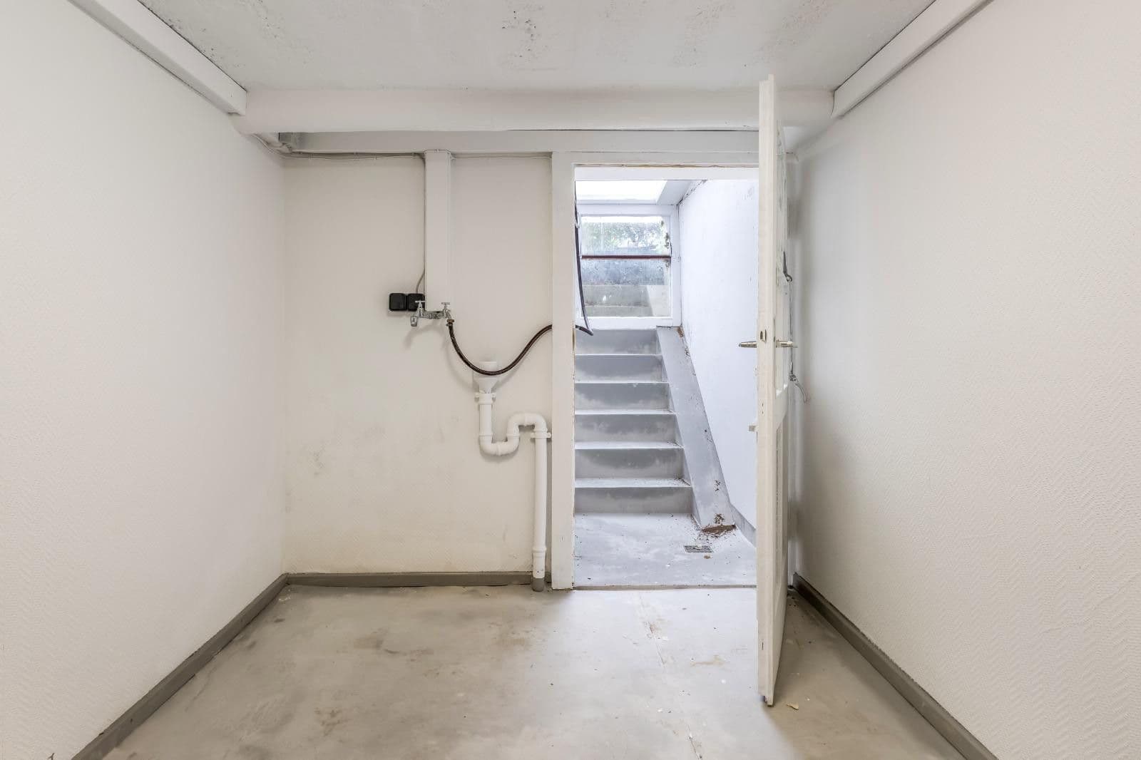 Prodej domu 112 m², pozemek 178 m², Bremen, Bremen Prodej domu 112 m², pozemek 178 m², Bremen, Bremen