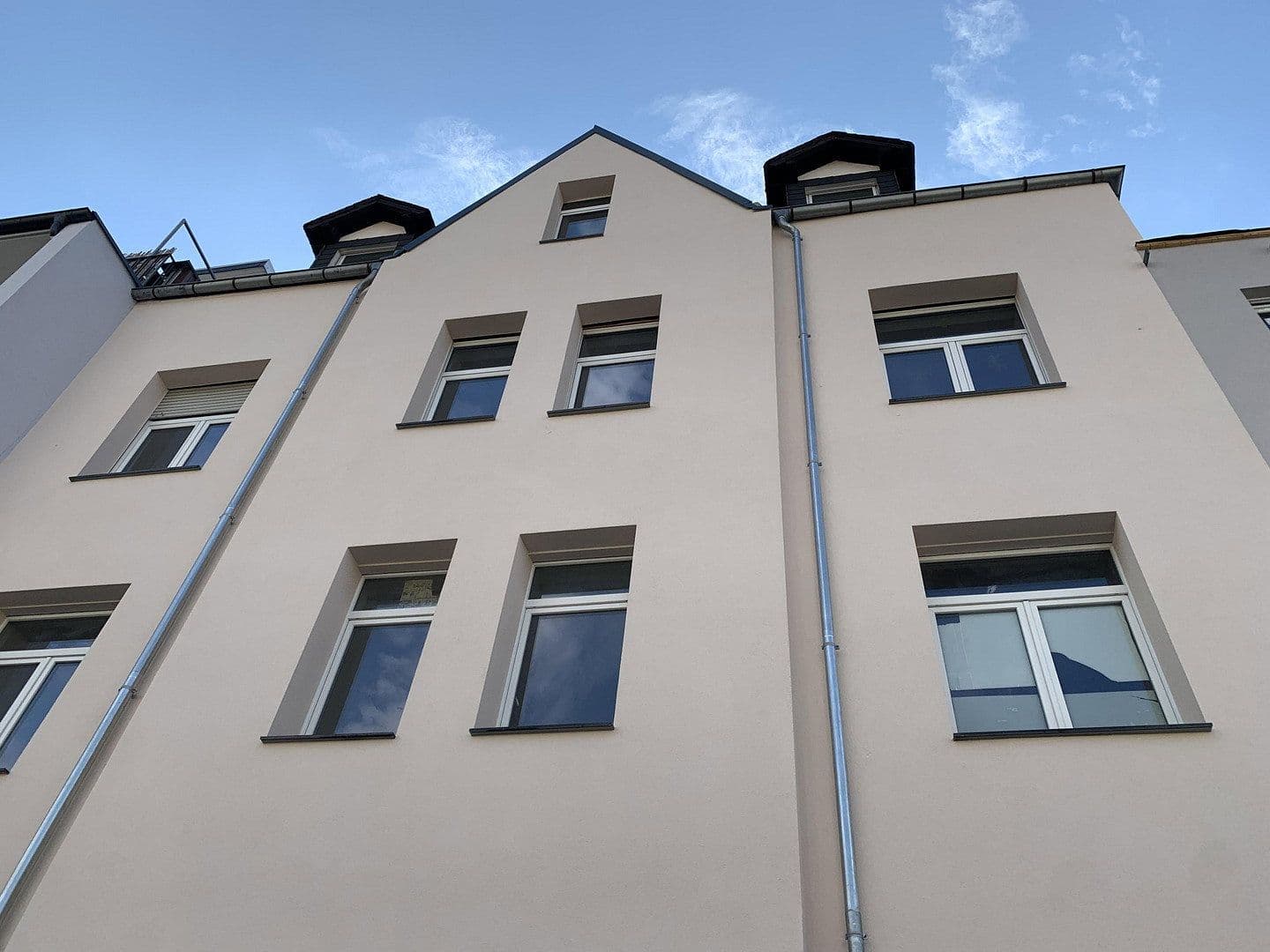Pronájem bytu 7+1 165 m², Marburger Straße 32, Gießen, Hessen Pronájem bytu 7+1 165 m², Marburger Straße 32, Gießen, Hessen