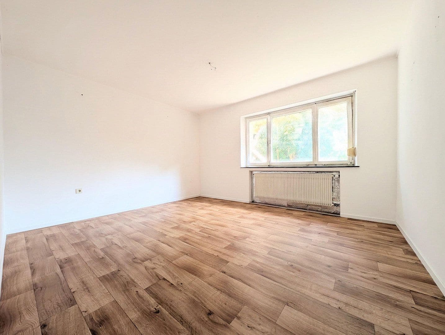 Prodej domu 171 m², pozemek 519 m², Eichenweg 7, Affing, Bavorsko Prodej domu 171 m², pozemek 519 m², Eichenweg 7, Affing, Bavorsko