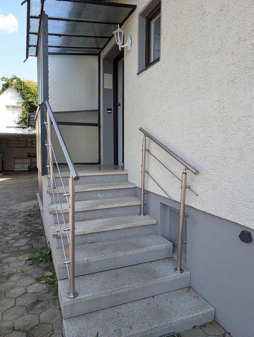 Prodej domu 171 m², pozemek 519 m², Eichenweg 7, Affing, Bavorsko Prodej domu 171 m², pozemek 519 m², Eichenweg 7, Affing, Bavorsko