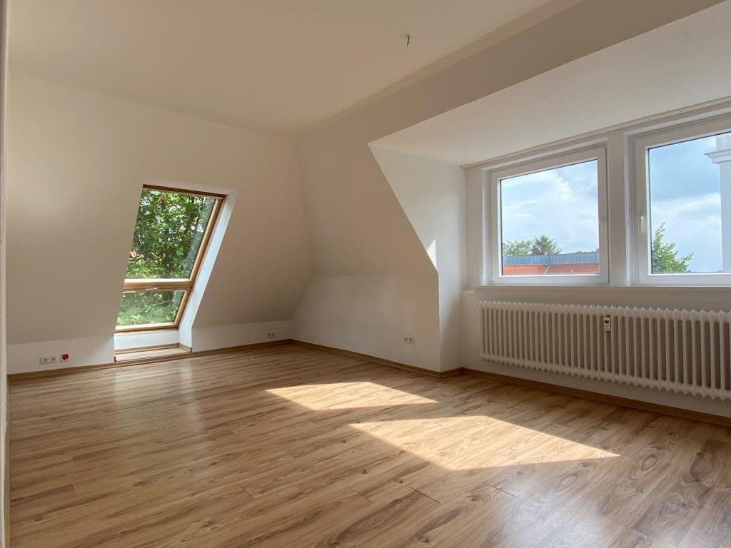 Pronájem bytu 3+1 55 m², Bremerhaven, Bremen Pronájem bytu 3+1 55 m², Bremerhaven, Bremen