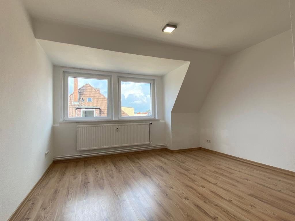 Pronájem bytu 3+1 55 m², Bremerhaven, Bremen Pronájem bytu 3+1 55 m², Bremerhaven, Bremen