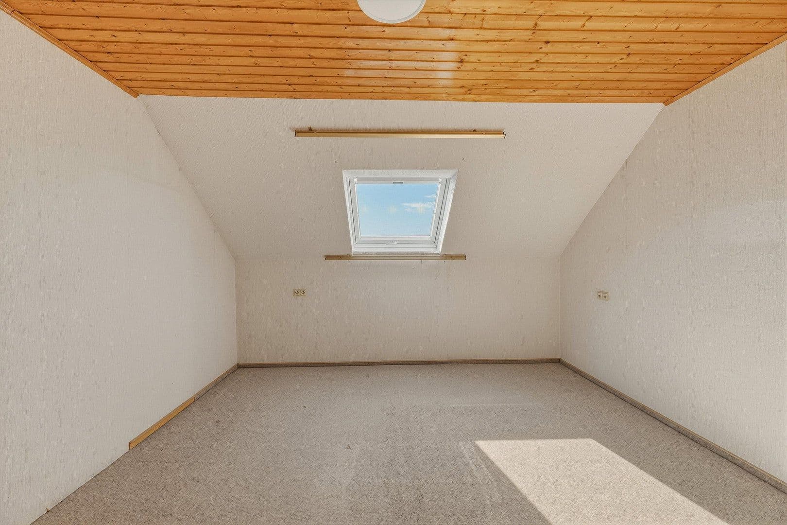 Prodej domu 145 m², pozemek 774 m², Dellmensinger Str. 30, Erbach, Bádensko-Württembersko Prodej domu 145 m², pozemek 774 m², Dellmensinger Str. 30, Erbach, Bádensko-Württembersko