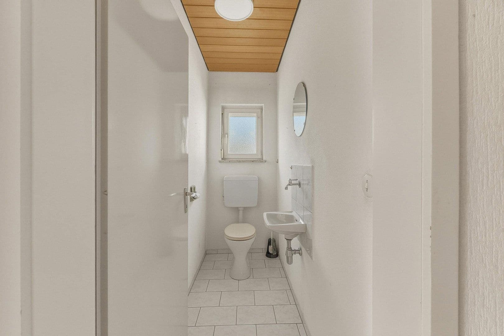 Prodej domu 145 m², pozemek 774 m², Dellmensinger Str. 30, Erbach, Bádensko-Württembersko Prodej domu 145 m², pozemek 774 m², Dellmensinger Str. 30, Erbach, Bádensko-Württembersko