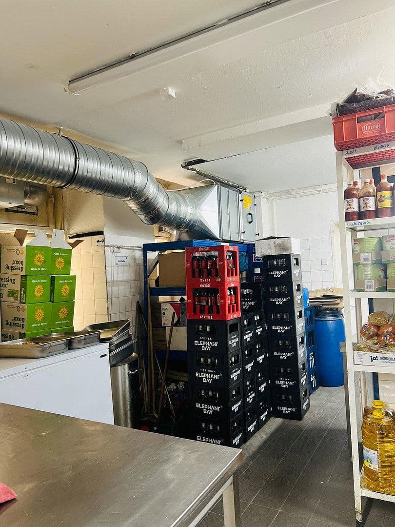 Prodej nebytového prostoru 90 m², Yorckstraße 81-82, Berlin, Berlín Prodej nebytového prostoru 90 m², Yorckstraße 81-82, Berlin, Berlín