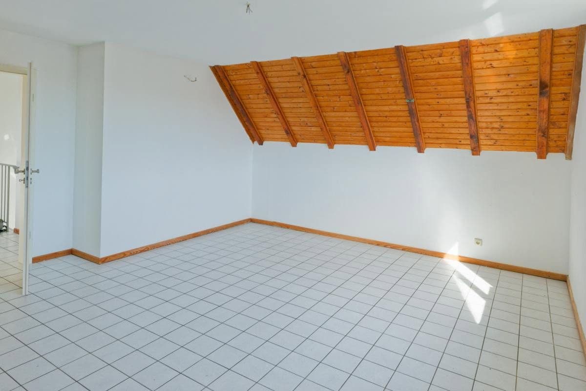 Prodej domu 107 m², pozemek 332 m², Mehren, Porýní-Falc Prodej domu 107 m², pozemek 332 m², Mehren, Porýní-Falc