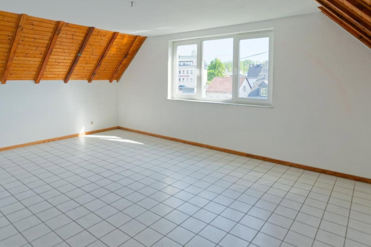 Prodej domu 107 m², pozemek 332 m², Mehren, Porýní-Falc Prodej domu 107 m², pozemek 332 m², Mehren, Porýní-Falc
