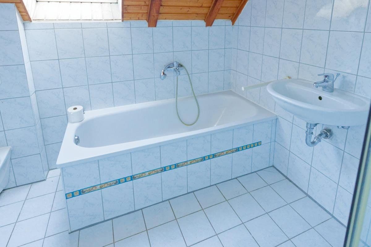 Prodej domu 107 m², pozemek 332 m², Mehren, Porýní-Falc Prodej domu 107 m², pozemek 332 m², Mehren, Porýní-Falc