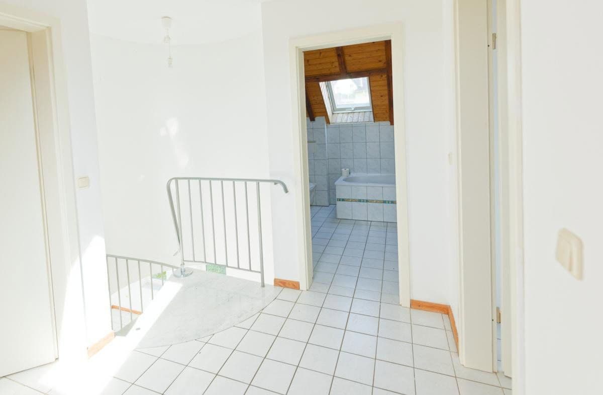 Prodej domu 107 m², pozemek 332 m², Mehren, Porýní-Falc Prodej domu 107 m², pozemek 332 m², Mehren, Porýní-Falc