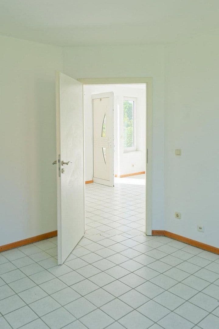 Prodej domu 107 m², pozemek 332 m², Mehren, Porýní-Falc Prodej domu 107 m², pozemek 332 m², Mehren, Porýní-Falc