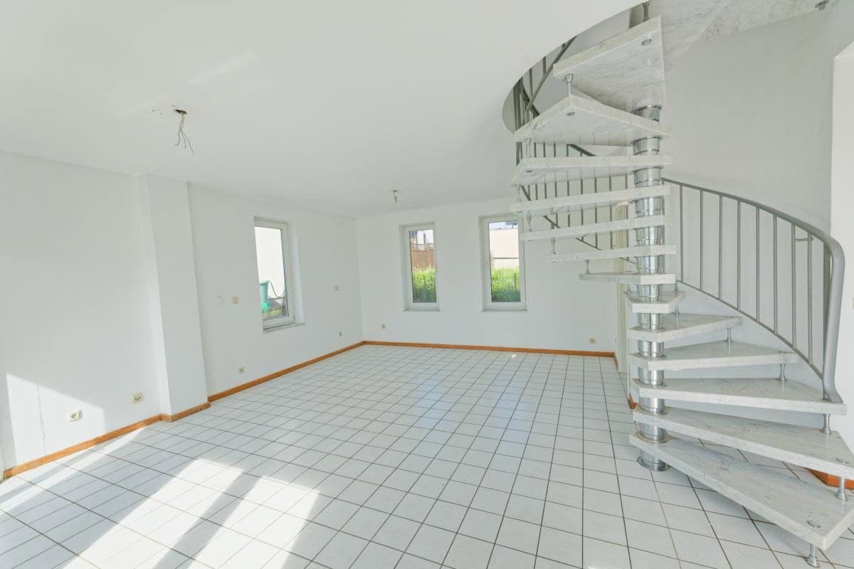 Prodej domu 107 m², pozemek 332 m², Mehren, Porýní-Falc Prodej domu 107 m², pozemek 332 m², Mehren, Porýní-Falc