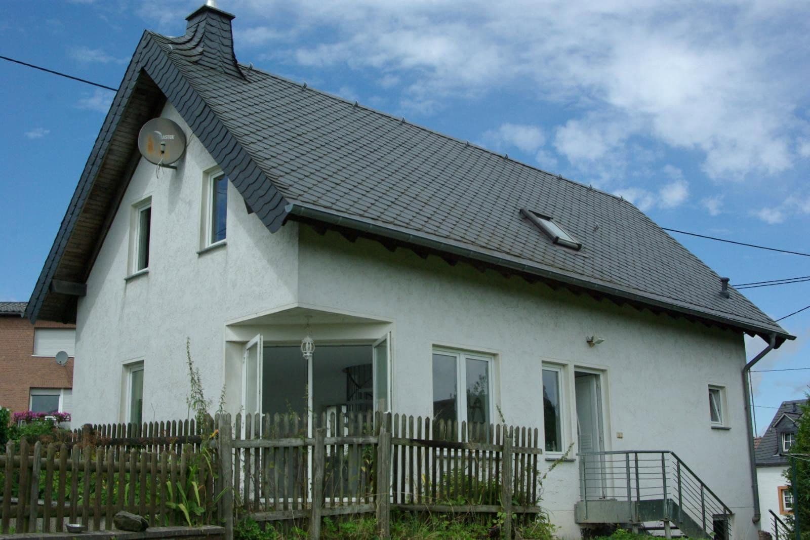 Prodej domu 107 m², pozemek 332 m², Mehren, Porýní-Falc Prodej domu 107 m², pozemek 332 m², Mehren, Porýní-Falc
