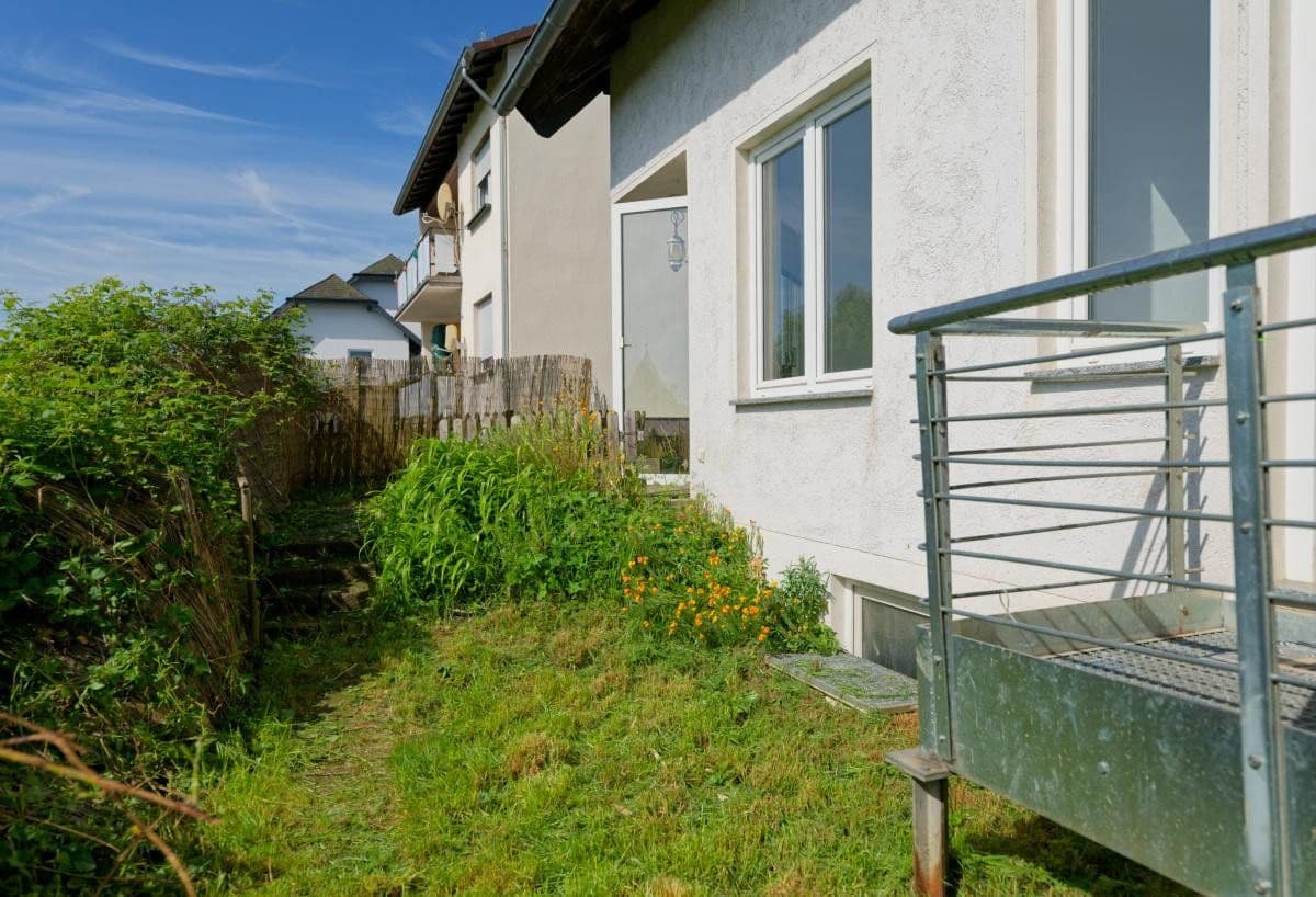 Prodej domu 107 m², pozemek 332 m², Mehren, Porýní-Falc Prodej domu 107 m², pozemek 332 m², Mehren, Porýní-Falc
