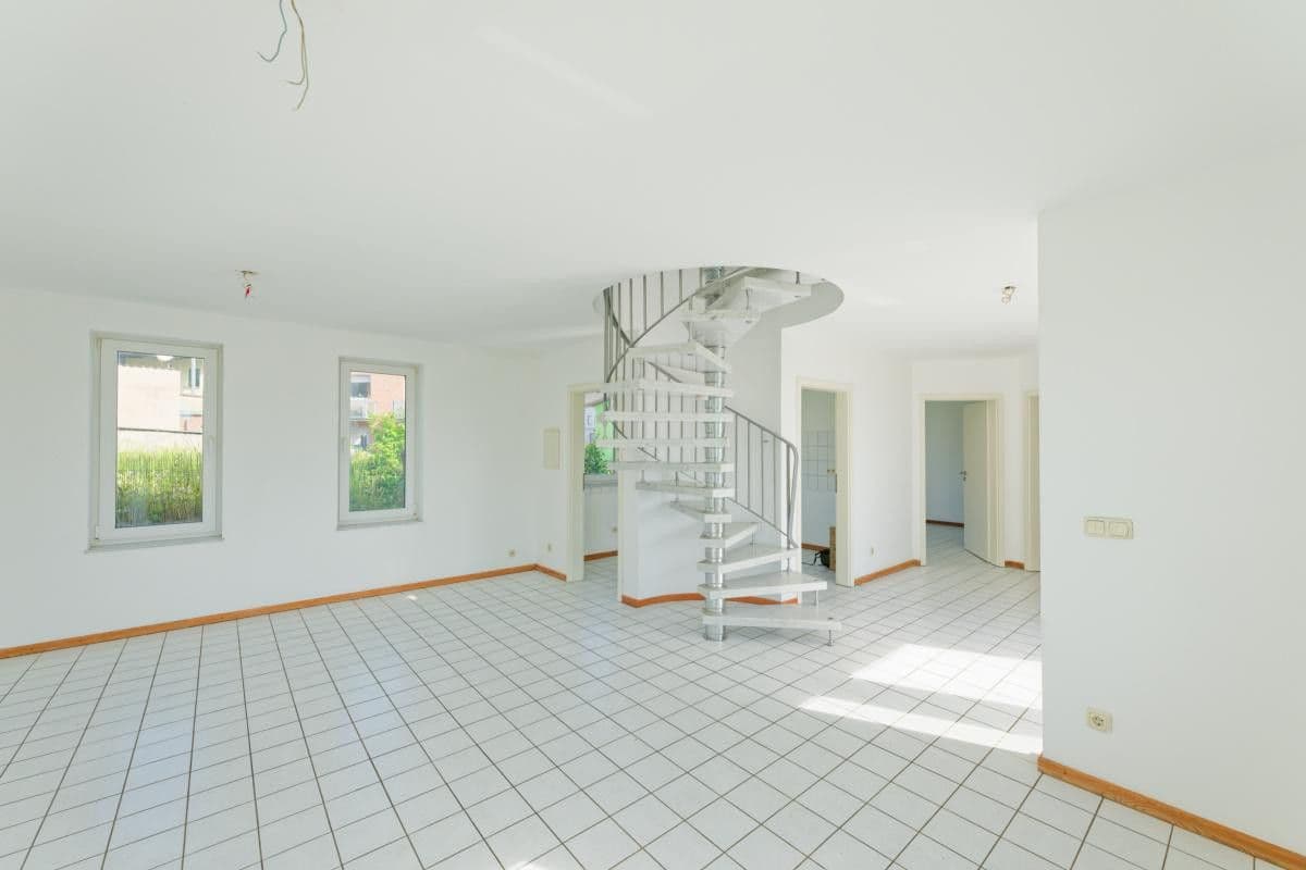 Prodej domu 107 m², pozemek 332 m², Mehren, Porýní-Falc Prodej domu 107 m², pozemek 332 m², Mehren, Porýní-Falc