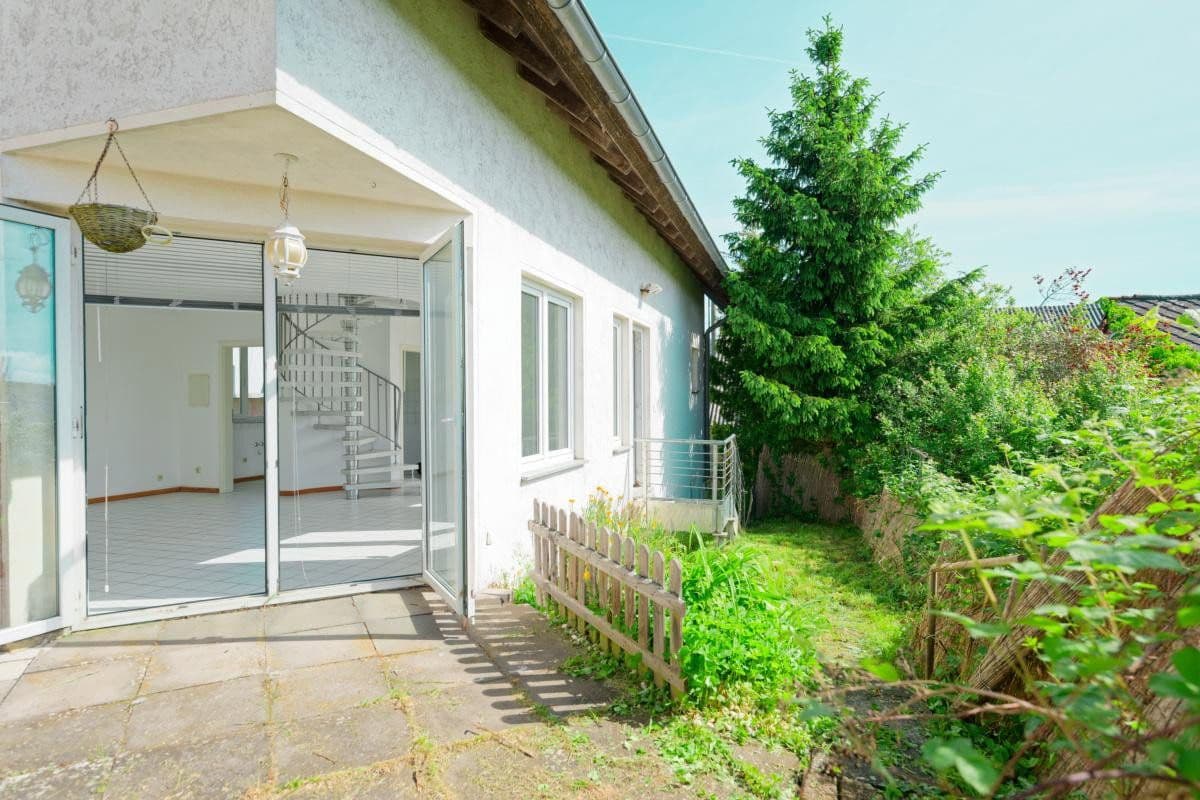Prodej domu 107 m², pozemek 332 m², Mehren, Porýní-Falc Prodej domu 107 m², pozemek 332 m², Mehren, Porýní-Falc