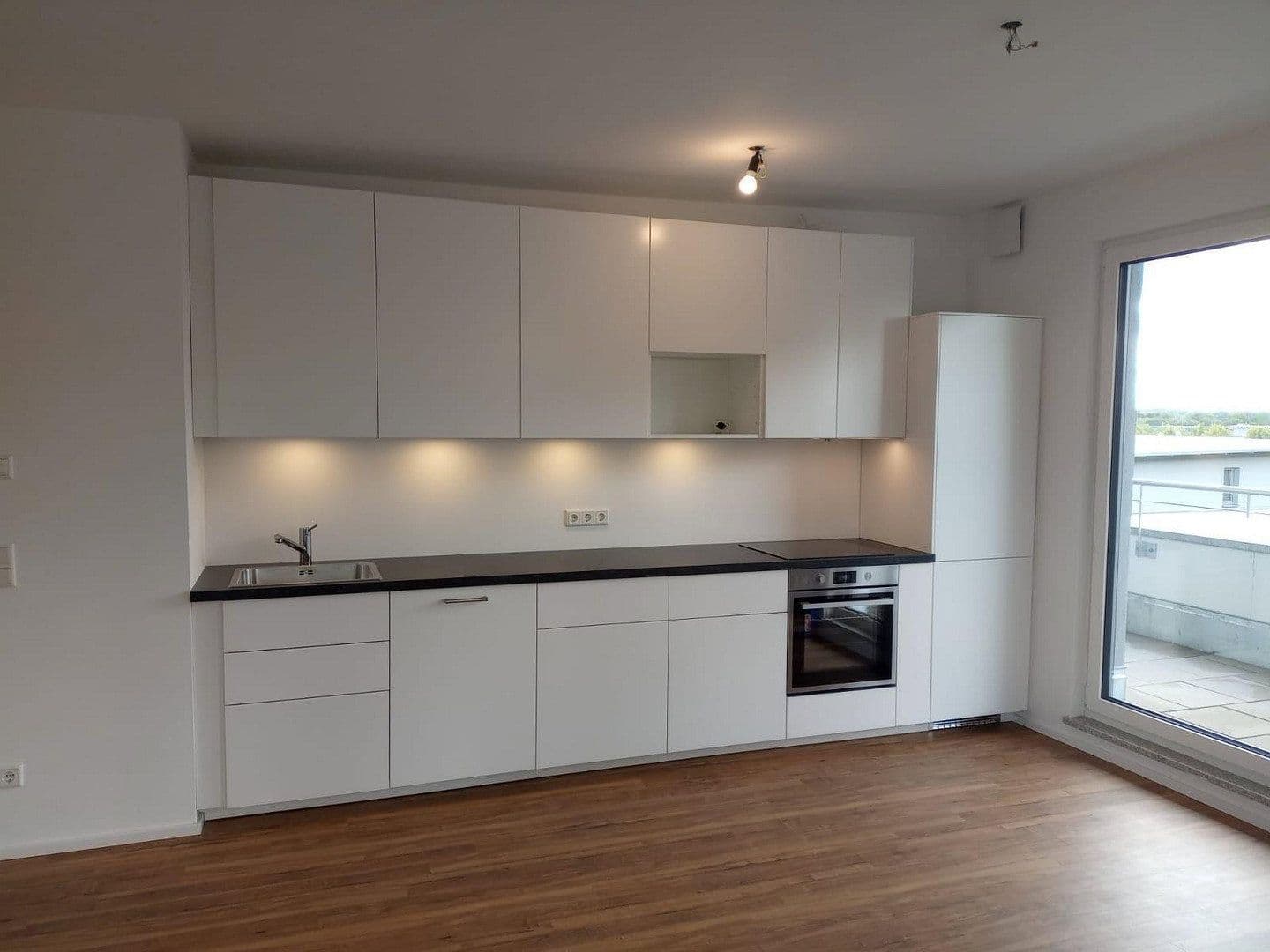 Pronájem bytu 4+1 111 m², Georg-Huber-Straße 14a, Zorneding - Ortsteil Pöring, Bavorsko Pronájem bytu 4+1 111 m², Georg-Huber-Straße 14a, Zorneding - Ortsteil Pöring, Bavorsko