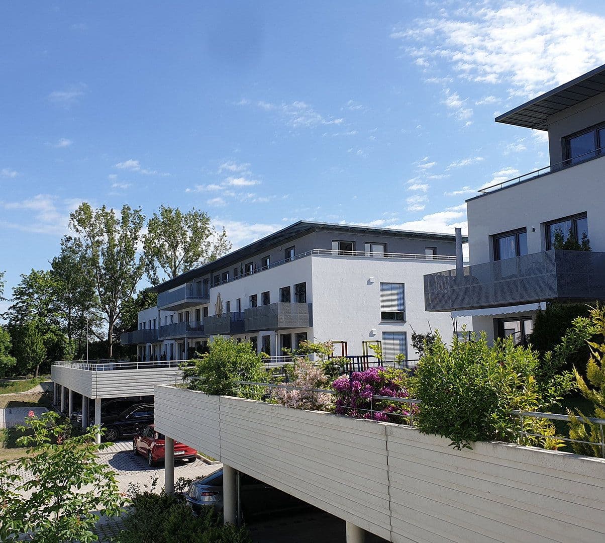 Pronájem bytu 4+1 111 m², Georg-Huber-Straße 14a, Zorneding - Ortsteil Pöring, Bavorsko Pronájem bytu 4+1 111 m², Georg-Huber-Straße 14a, Zorneding - Ortsteil Pöring, Bavorsko