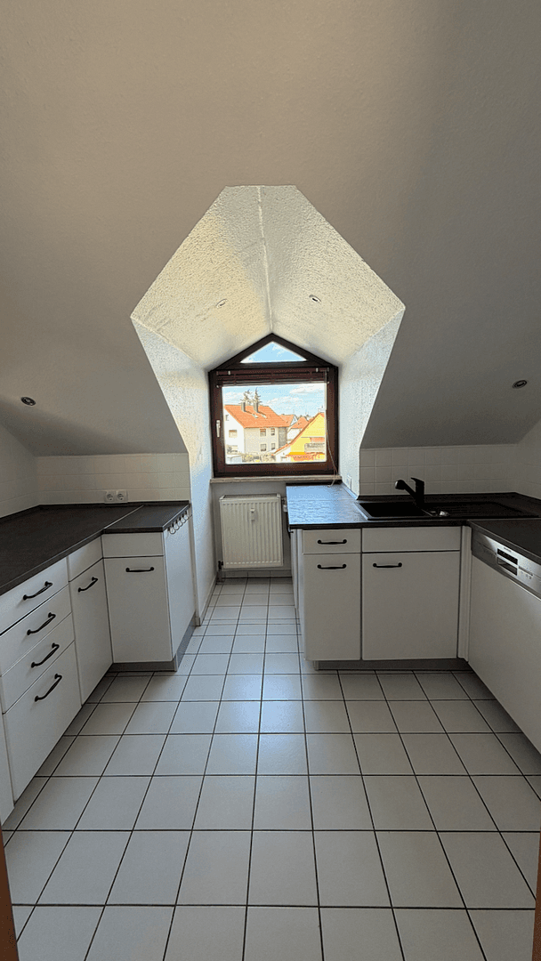 Pronájem bytu 3+1 98 m², Erlenfeld 20, Erlangen, Bavorsko Pronájem bytu 3+1 98 m², Erlenfeld 20, Erlangen, Bavorsko