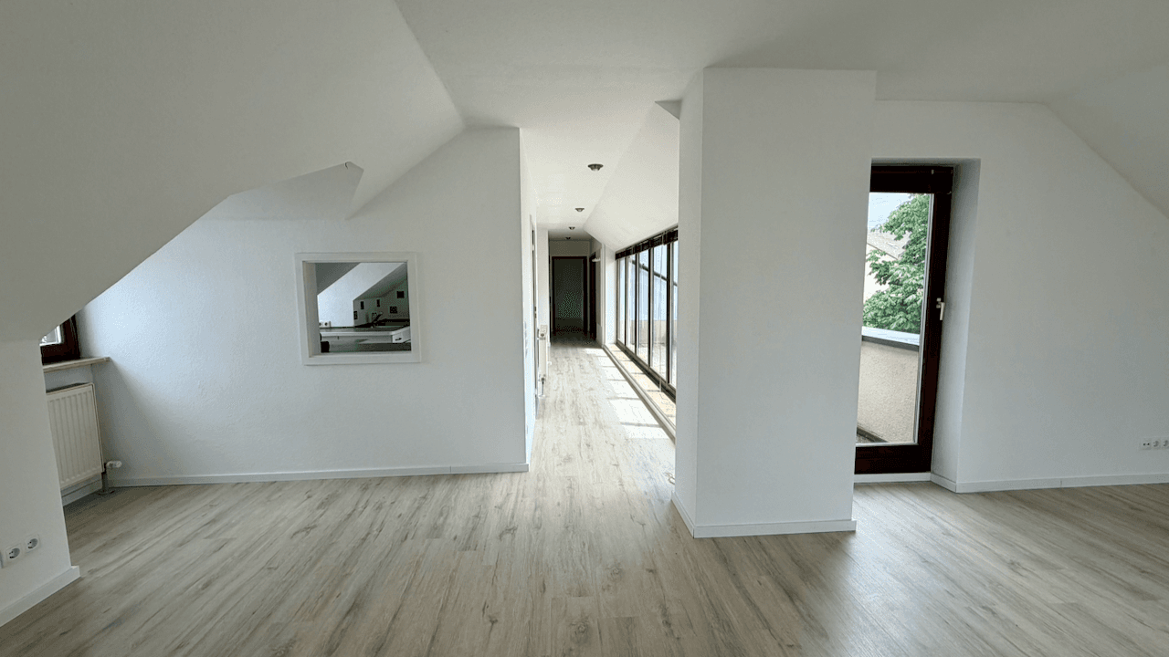 Pronájem bytu 3+1 98 m², Erlenfeld 20, Erlangen, Bavorsko Pronájem bytu 3+1 98 m², Erlenfeld 20, Erlangen, Bavorsko