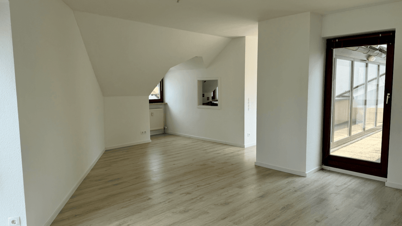 Pronájem bytu 3+1 98 m², Erlenfeld 20, Erlangen, Bavorsko Pronájem bytu 3+1 98 m², Erlenfeld 20, Erlangen, Bavorsko