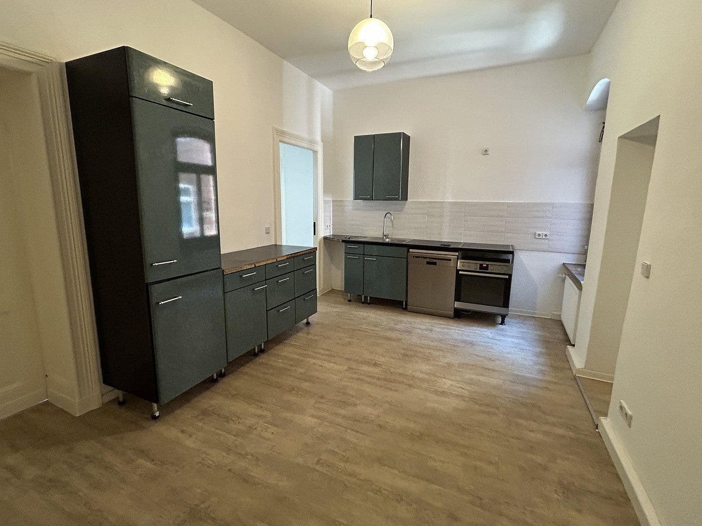 Pronájem bytu 3+1 96 m², Reilstraße 2, Halle, Sasko-Anhaltsko Pronájem bytu 3+1 96 m², Reilstraße 2, Halle, Sasko-Anhaltsko