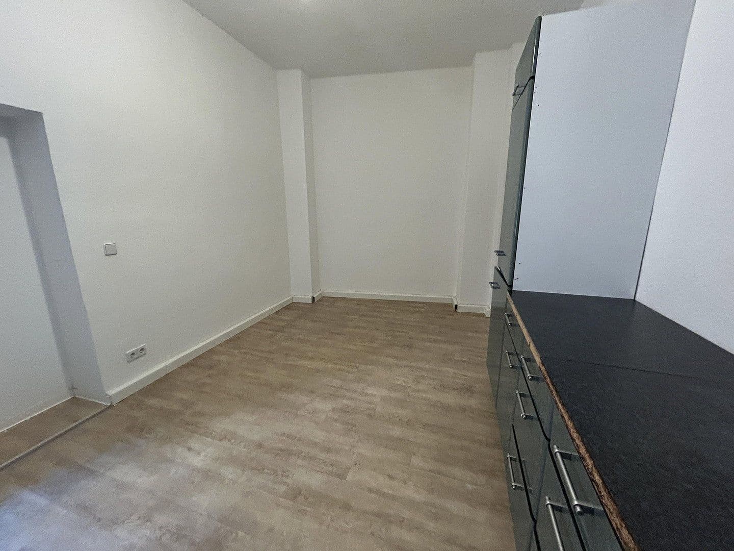 Pronájem bytu 3+1 96 m², Reilstraße 2, Halle, Sasko-Anhaltsko Pronájem bytu 3+1 96 m², Reilstraße 2, Halle, Sasko-Anhaltsko