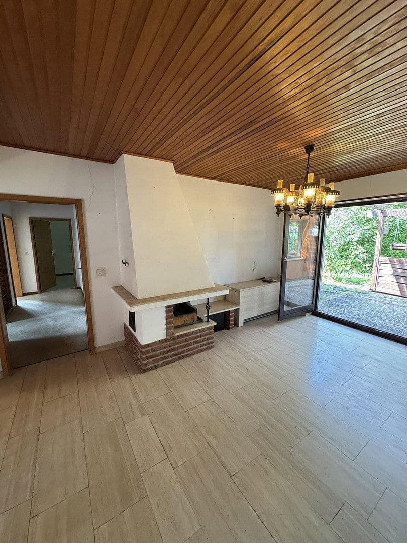 Prodej domu 279 m², pozemek 544 m², Am Schöt 19, Hameln, Dolní Sasko Prodej domu 279 m², pozemek 544 m², Am Schöt 19, Hameln, Dolní Sasko