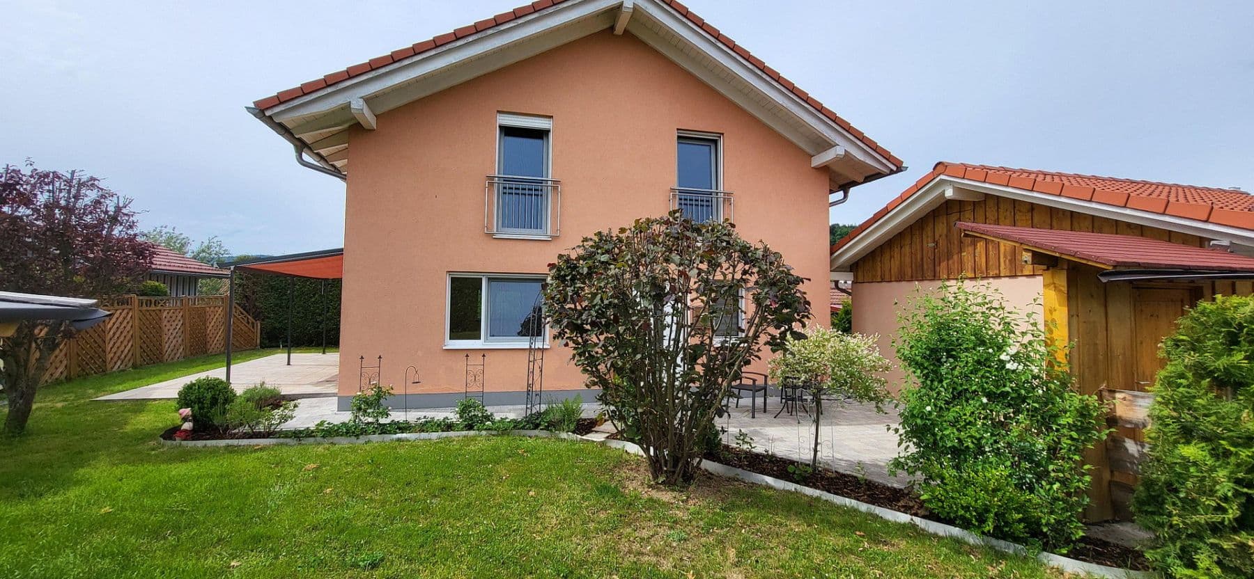 Prodej domu 147 m², pozemek 575 m², Reitweg 7, Lindberg, Bavorsko Prodej domu 147 m², pozemek 575 m², Reitweg 7, Lindberg, Bavorsko